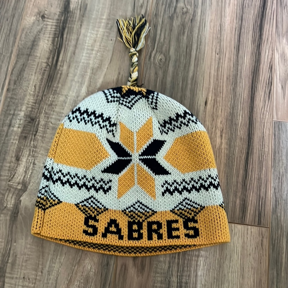 NHL old time hockey winter hat loge collection.